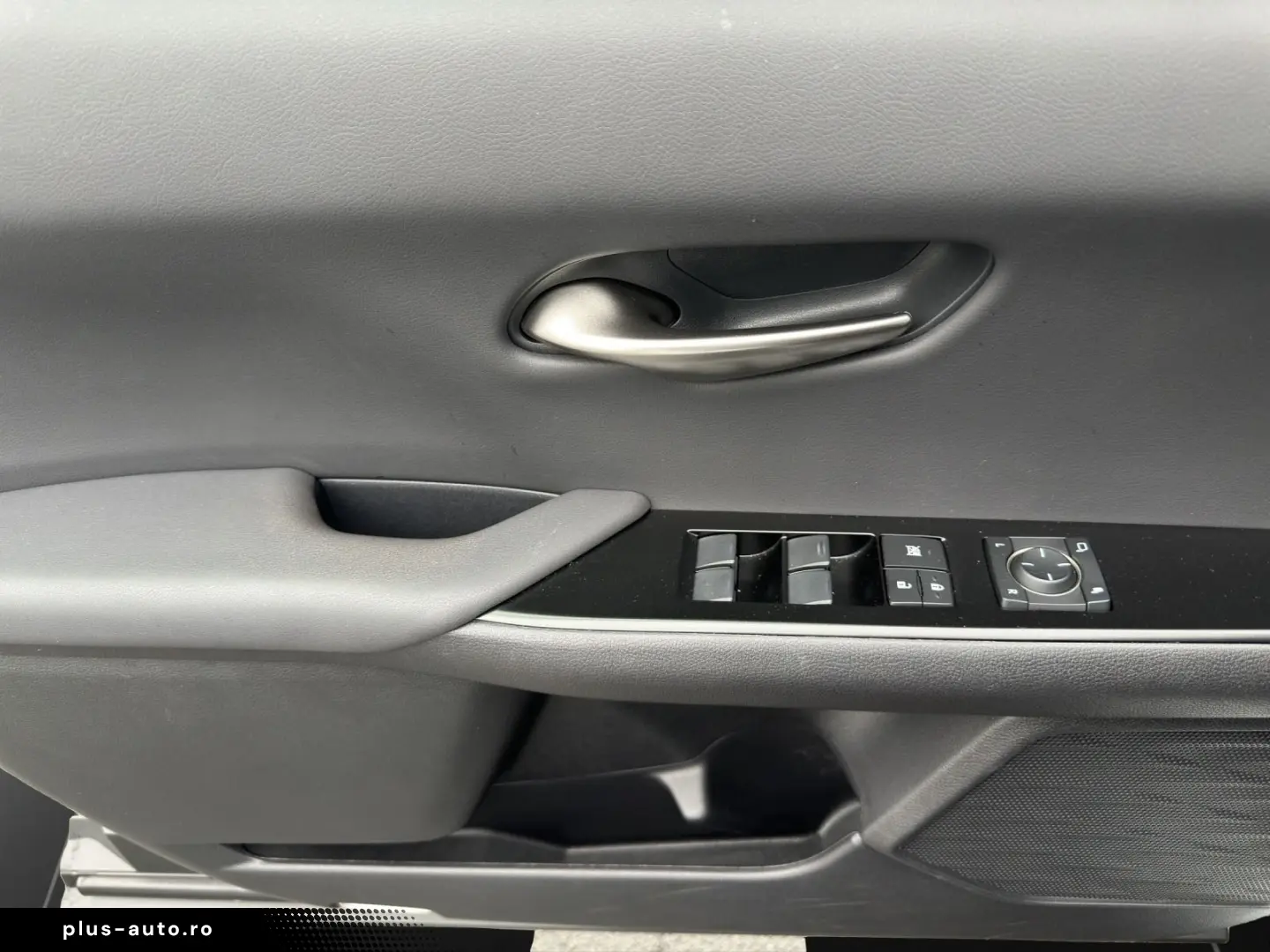 UX 250h F-SPORT-D. 1.HD ALLW.REIF   15J-GARANTIE