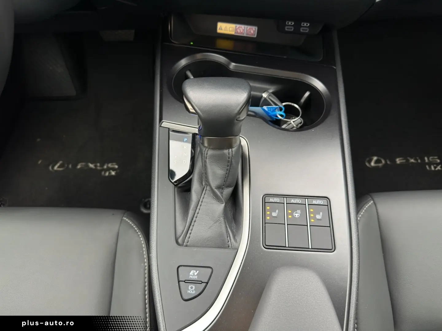 UX 250h F-SPORT-D. 1.HD ALLW.REIF   15J-GARANTIE