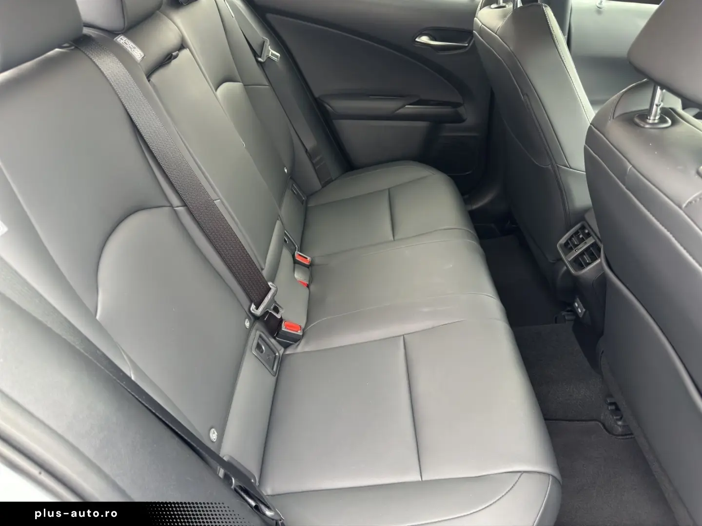 UX 250h F-SPORT-D. 1.HD ALLW.REIF   15J-GARANTIE