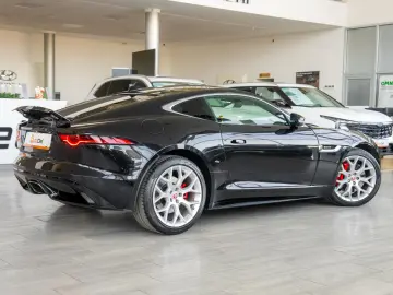 Jaguar F-Type 2.0L I4 ZF8HP