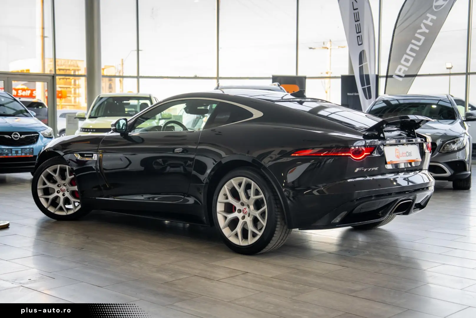 Jaguar F-Type 2.0L I4 ZF8HP