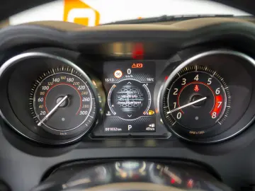 Jaguar F-Type 2.0L I4 ZF8HP