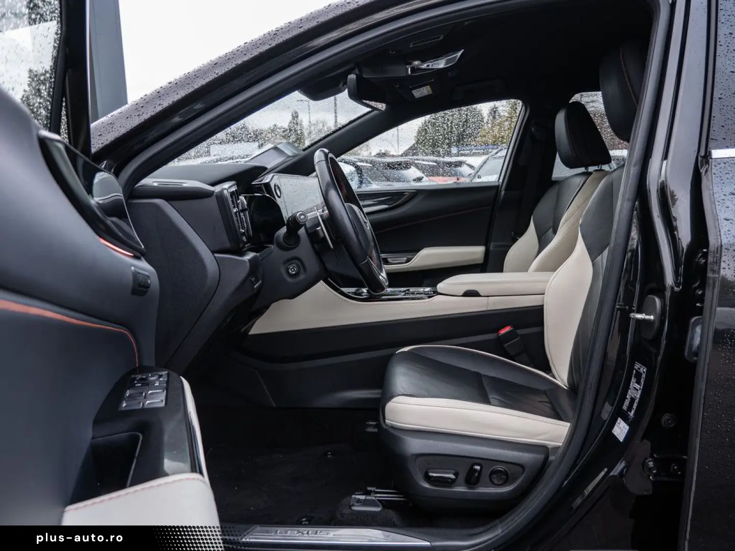 NX 450h   Executive ACC LED 360  Interieur-Pak.