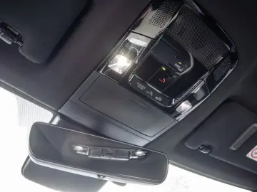 NX 450h   Executive ACC LED 360  Interieur-Pak.