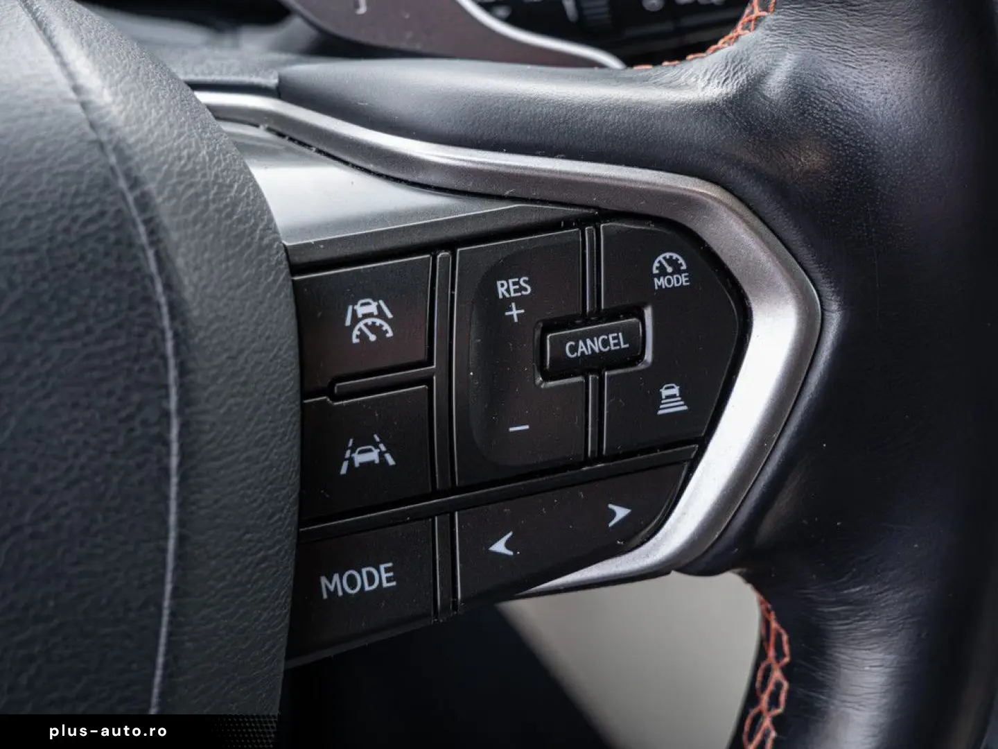 NX 450h   Executive ACC LED 360  Interieur-Pak.