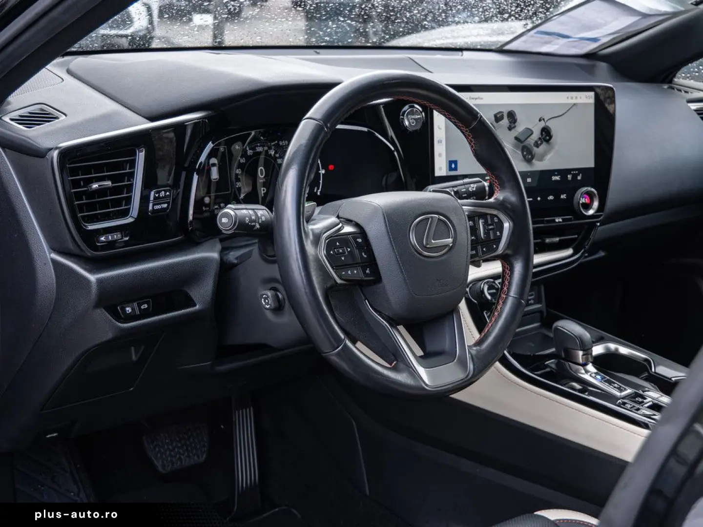 NX 450h   Executive ACC LED 360  Interieur-Pak.