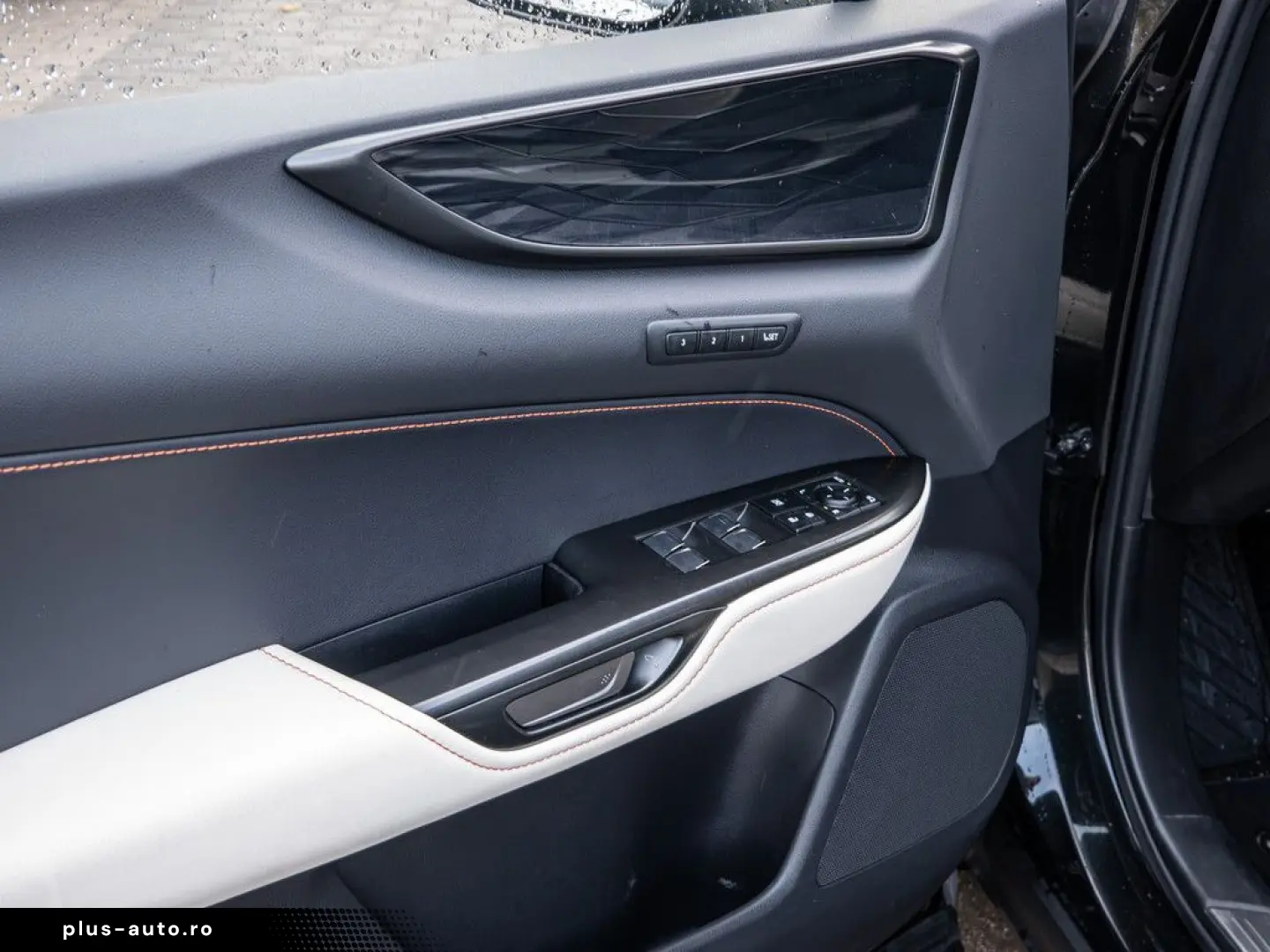 NX 450h   Executive ACC LED 360  Interieur-Pak.