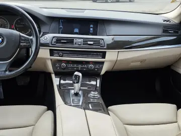BMW Seria 5 F10   2011   Automat