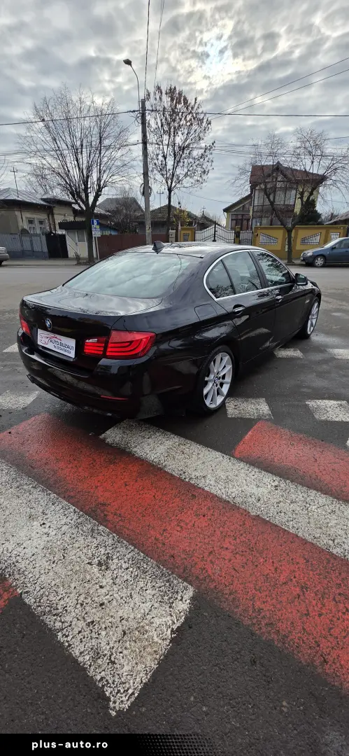 BMW Seria 5 F10   2011   Automat