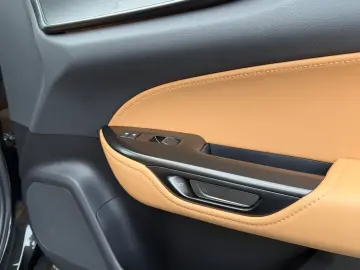 NX 450 h  E-Four.Luxury.ACC.Leder.360g.Kamera.