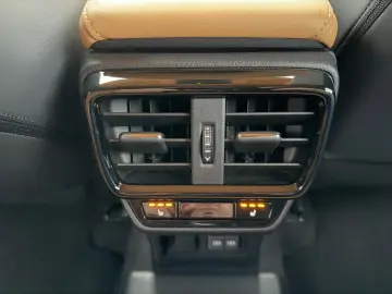 NX 450 h  E-Four.Luxury.ACC.Leder.360g.Kamera.