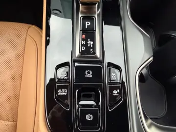 NX 450 h  E-Four.Luxury.ACC.Leder.360g.Kamera.