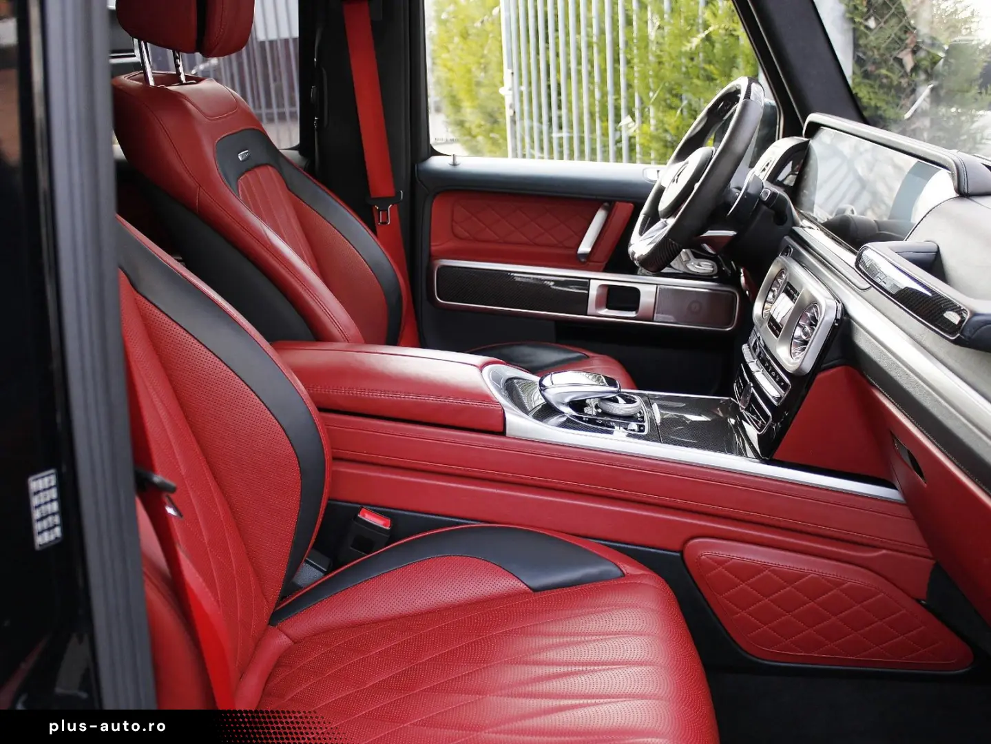 G63 AMG VOLL  CARBON LEDER-ROT TV-FOND STANDHZG