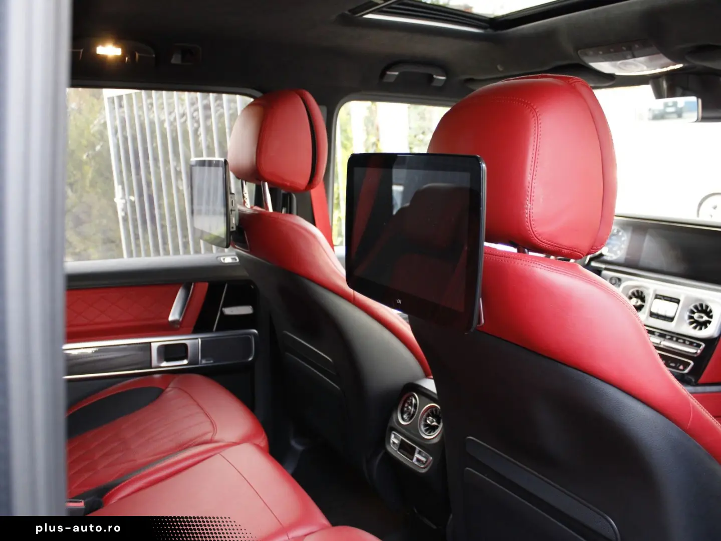 G63 AMG VOLL  CARBON LEDER-ROT TV-FOND STANDHZG