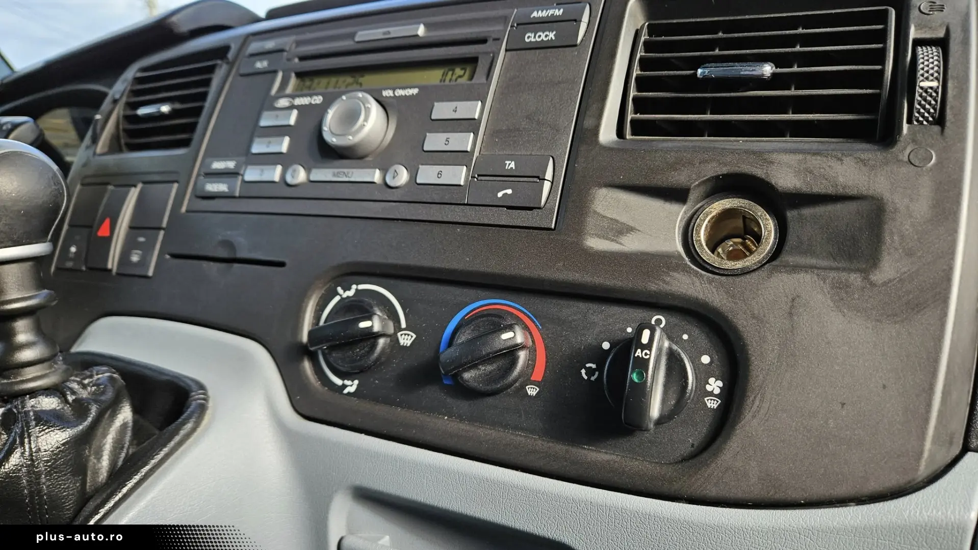 FORD TRANSIT 9 LOCURI 2011