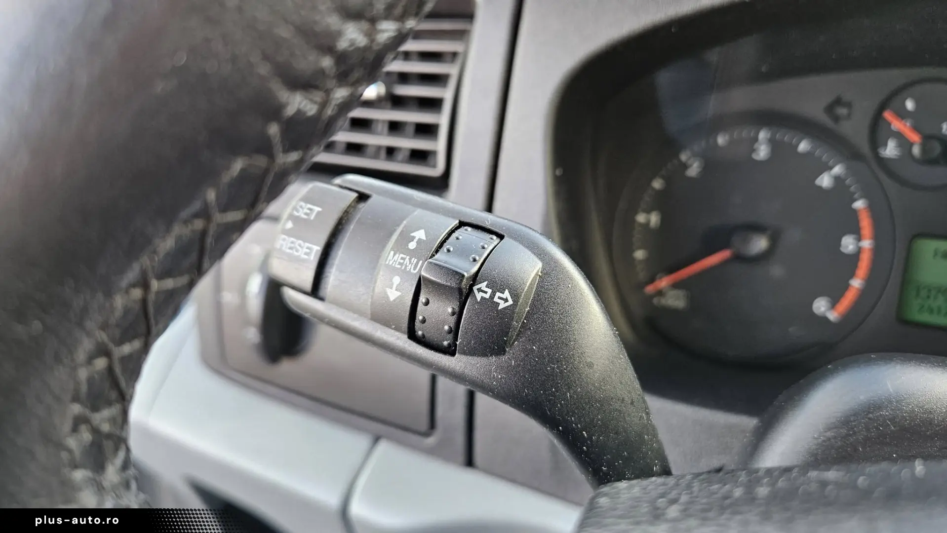 FORD TRANSIT 9 LOCURI 2011