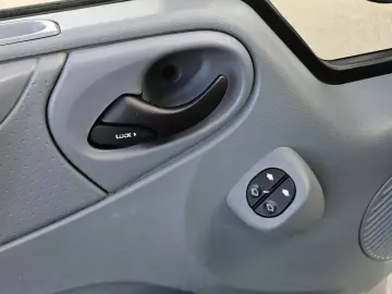 FORD TRANSIT 9 LOCURI 2011