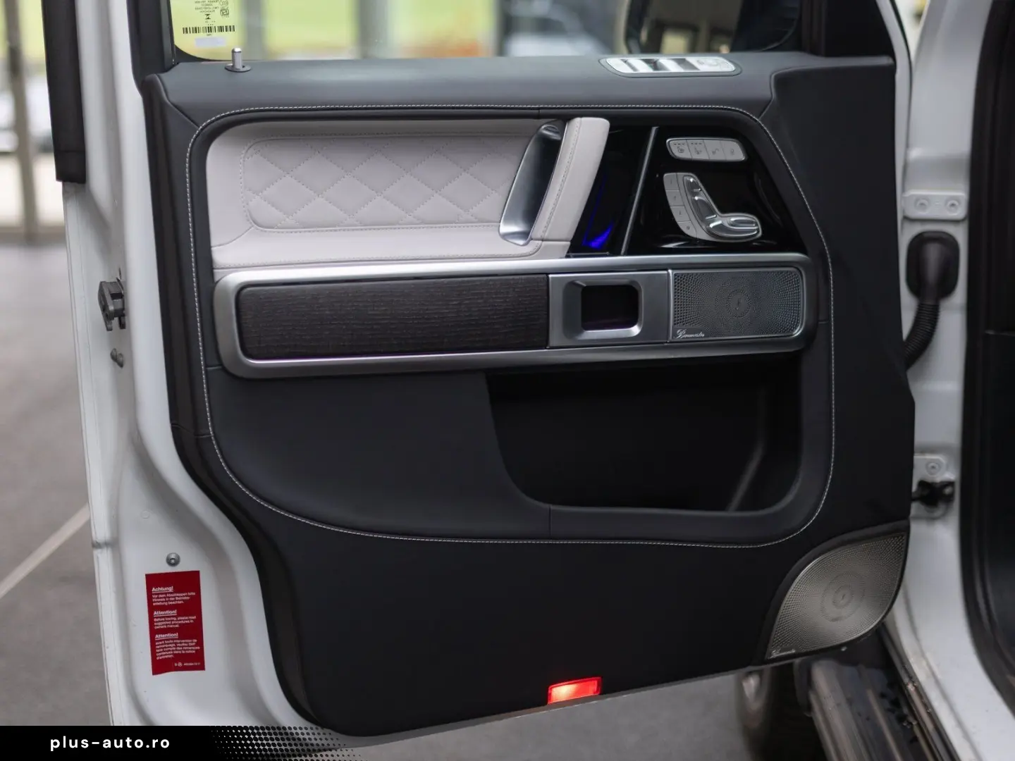 G 63 weiß-magno Fahrwerk NightI II Stdhzg 360