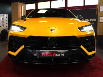 Urus P.CAPSULE AKRAPOVIC CARBON PANO HUD 360