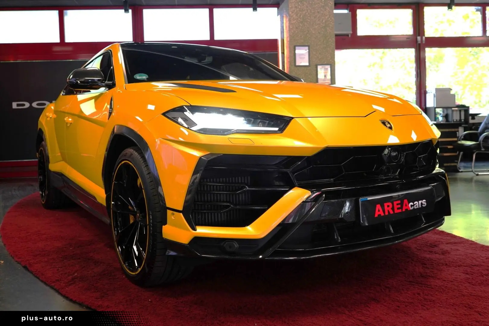 Urus P.CAPSULE AKRAPOVIC CARBON PANO HUD 360