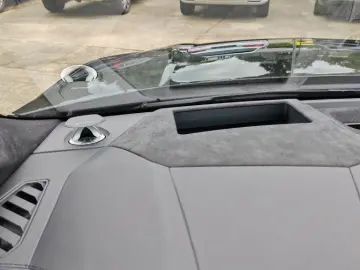 Urus 840PS.Pan.Sitzlüf Mass.B&OLenk.Hzg.Insp.neu