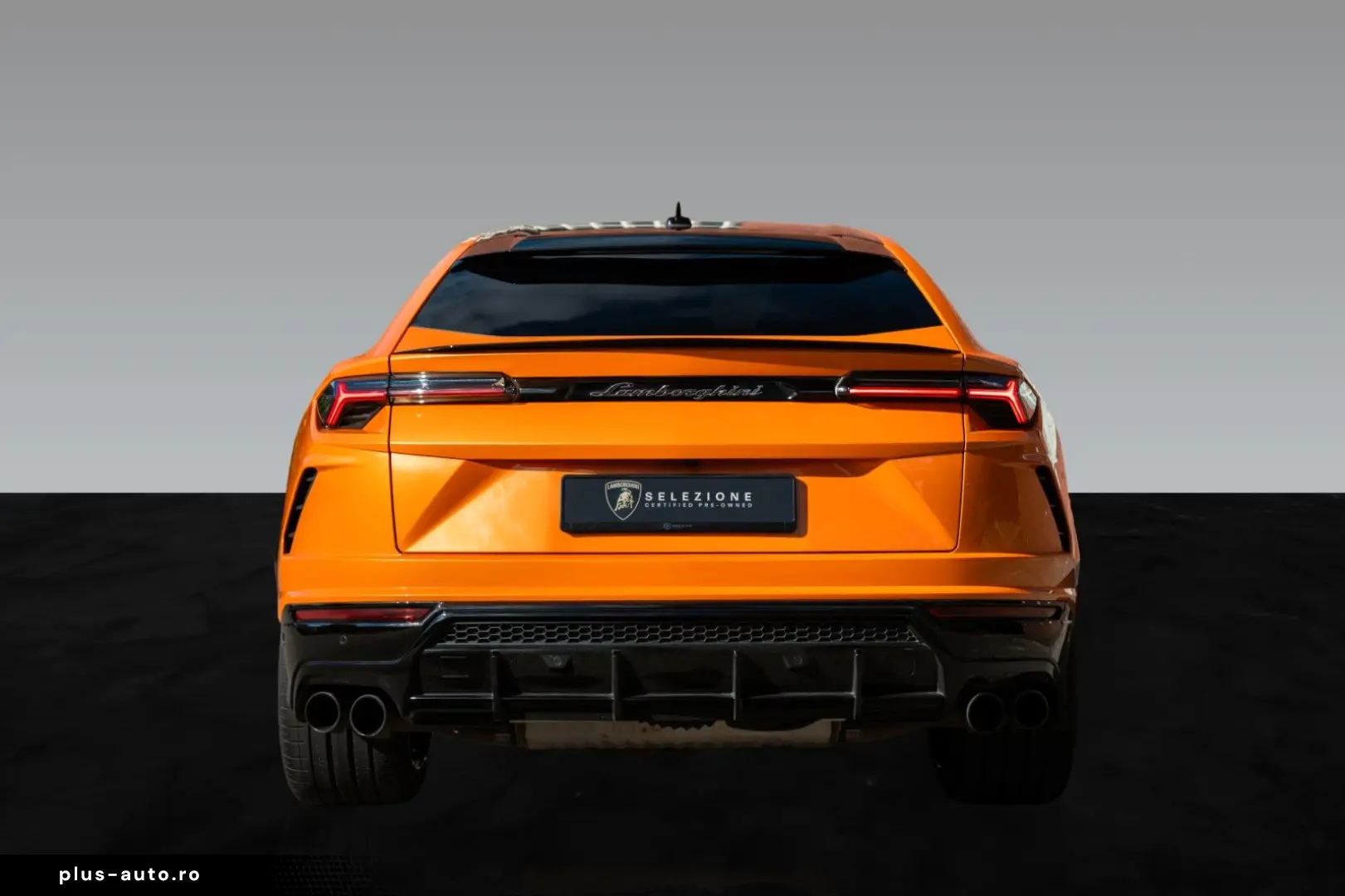 Urus Pearl Capsule   AdPersonam   Panoramic Roof