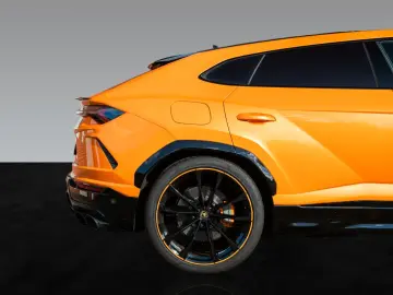 Urus Pearl Capsule   AdPersonam   Panoramic Roof