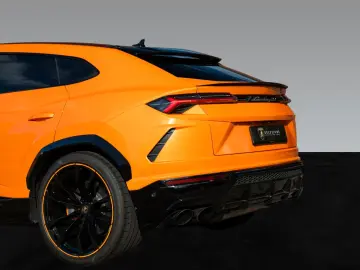 Urus Pearl Capsule   AdPersonam   Panoramic Roof