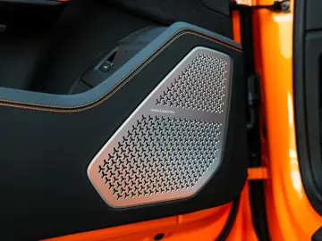 Urus Pearl Capsule   AdPersonam   Panoramic Roof