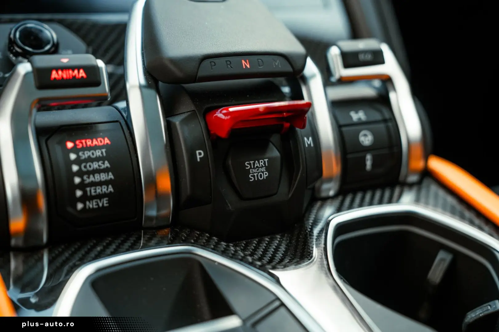 Urus Pearl Capsule   AdPersonam   Panoramic Roof