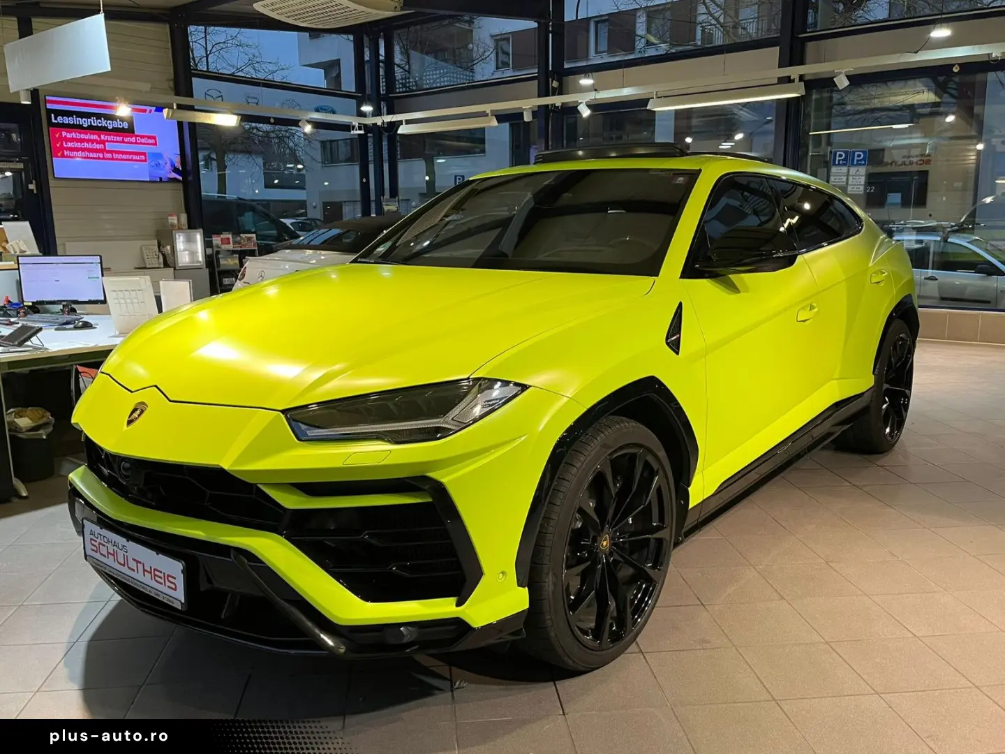 Urus 4.0 V8 Autom.S PANO CARBON MASSAGE S.CLOSE