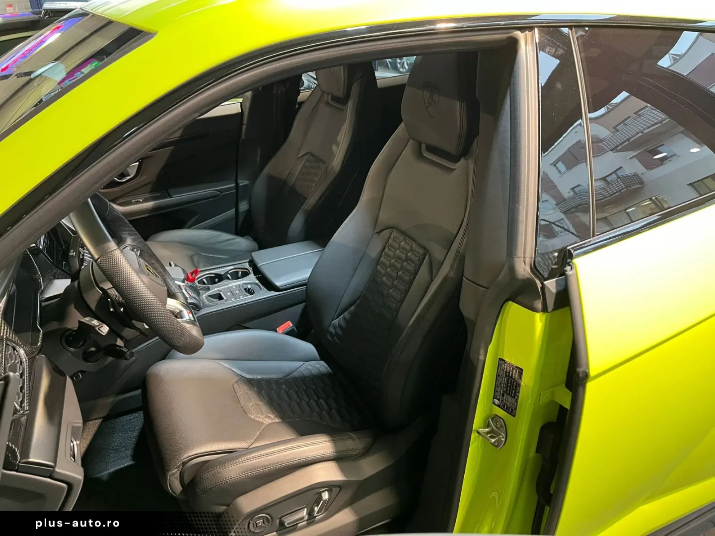 Urus 4.0 V8 Autom.S PANO CARBON MASSAGE S.CLOSE