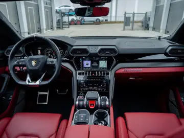 Urus   1. Hand   Q-Citura   HUD   B&O