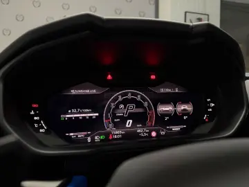 URUS S STYLE PAKET PANO MASSAGE B&O HUD PPF MY25