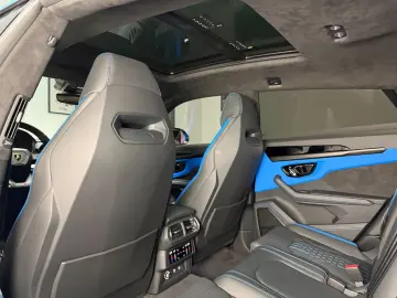 URUS S STYLE PAKET PANO MASSAGE B&O HUD PPF MY25