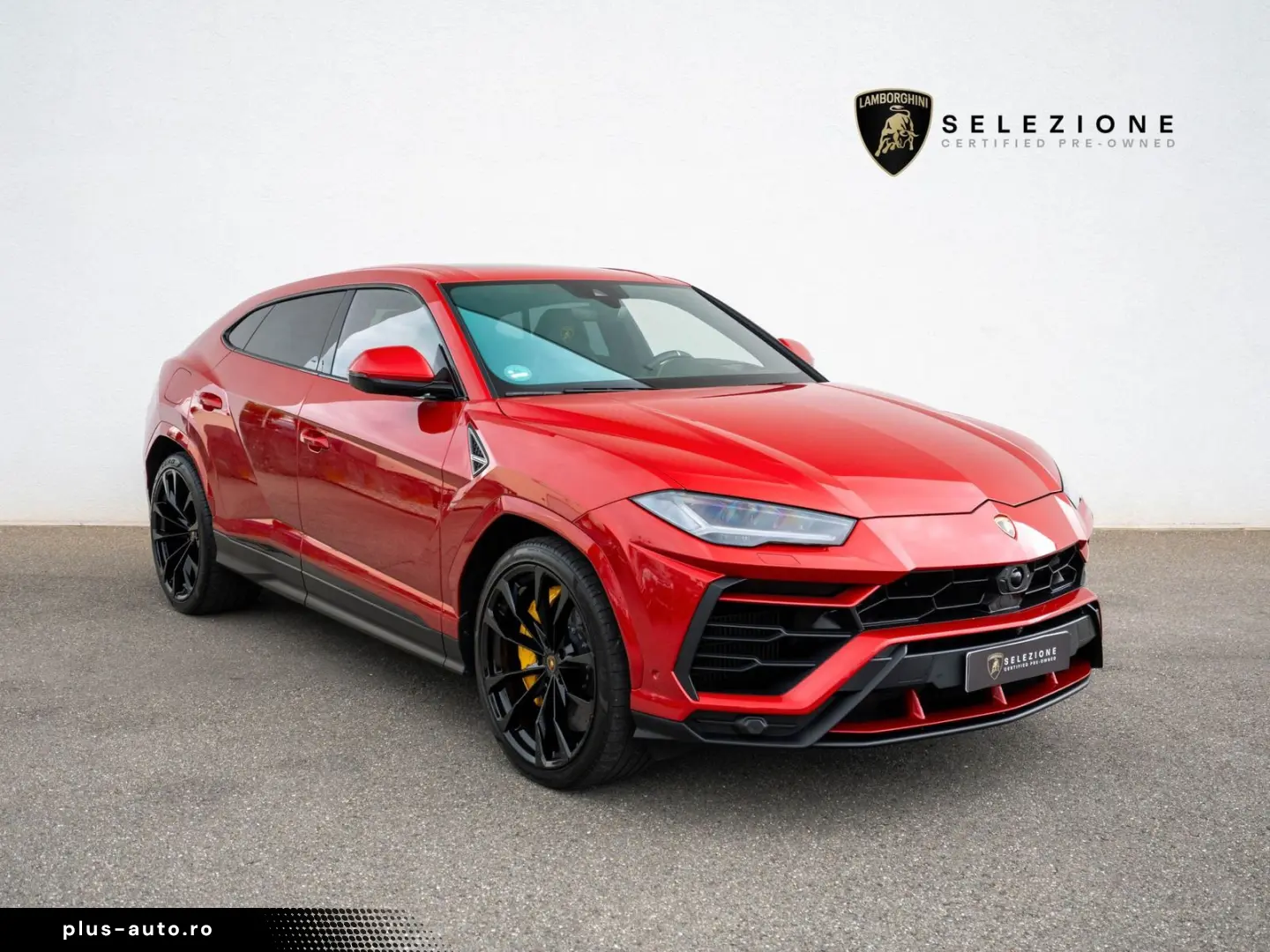 Urus 23  B&O PANO MASSAGE PARK ASSIST CARBON AMB