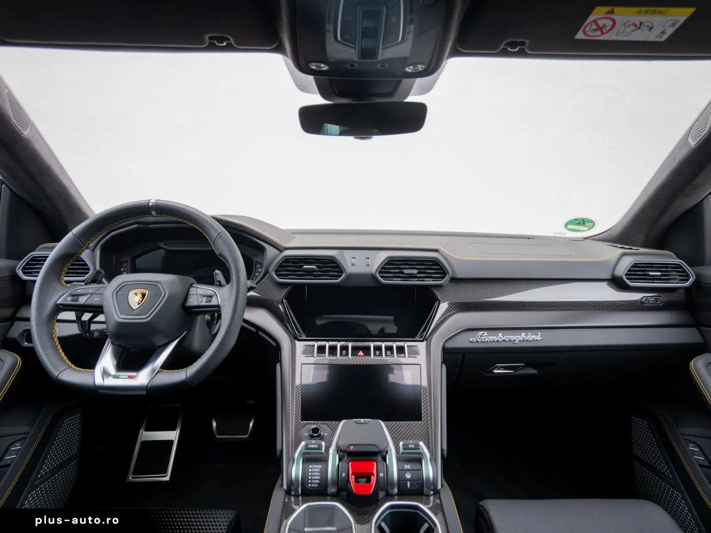 Urus 23  B&O PANO MASSAGE PARK ASSIST CARBON AMB