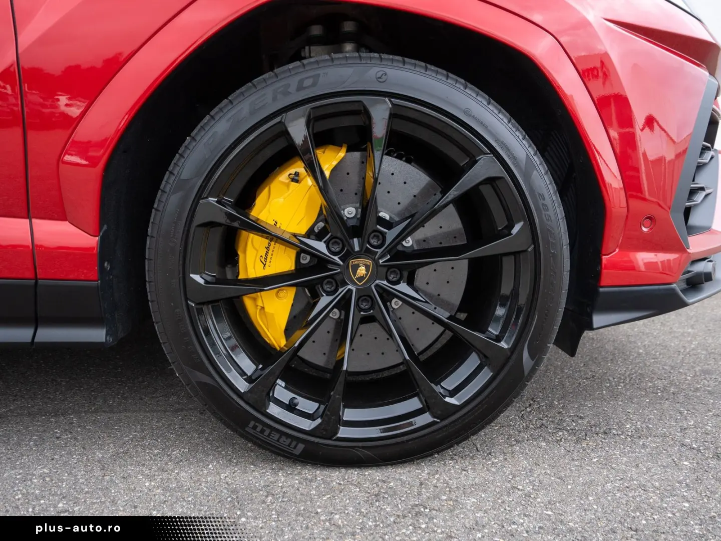 Urus 23  B&O PANO MASSAGE PARK ASSIST CARBON AMB