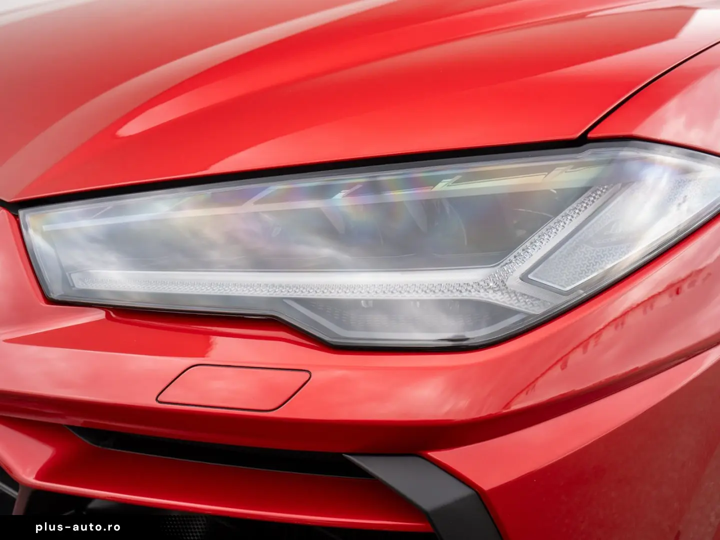 Urus 23  B&O PANO MASSAGE PARK ASSIST CARBON AMB