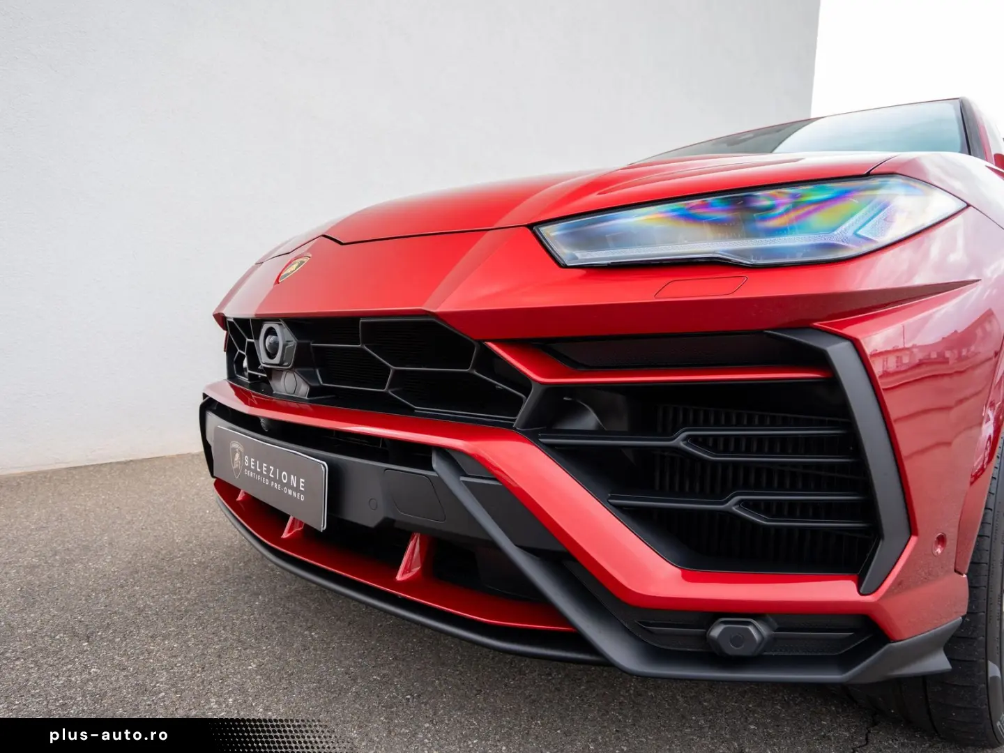 Urus 23  B&O PANO MASSAGE PARK ASSIST CARBON AMB