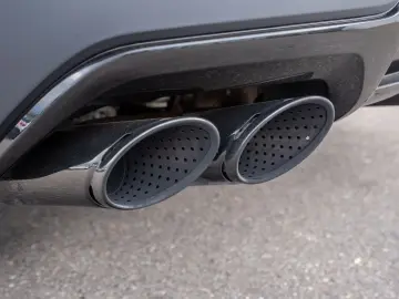 Urus 23  B&O PANO MASSAGE PARK ASSIST CARBON AMB