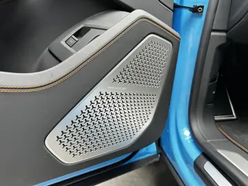 URUS Urus PANO CARBON PACKET B&O SOUND