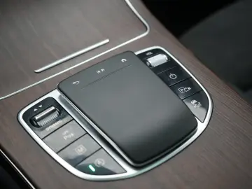 GLC 200 4Matic 9G-Tronic AMG Distronic Kamera Pa