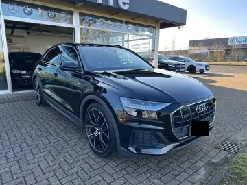 Audi Q8 50 TDI quattro S-LINE MATRIX