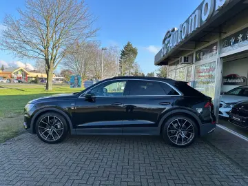 Audi Q8 50 TDI quattro S-LINE MATRIX