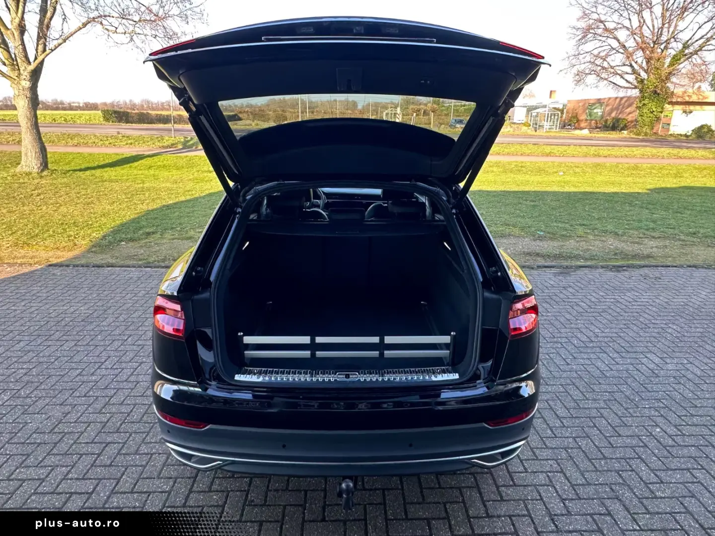 Audi Q8 50 TDI quattro S-LINE MATRIX