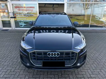Audi Q8 50 TDI quattro S-LINE MATRIX