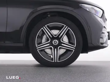 GLC 200 4M AMG NavPrem DLIGHT Mem Totw EHeck RFK