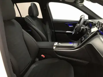 GLC 220 d 4M AMG  Kamera AHK Pano DIGITAL LIGHT