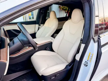 Tesla Model X Long Range